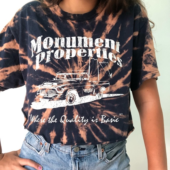 Cropped graphic t-shirt - Picture 1 of 3